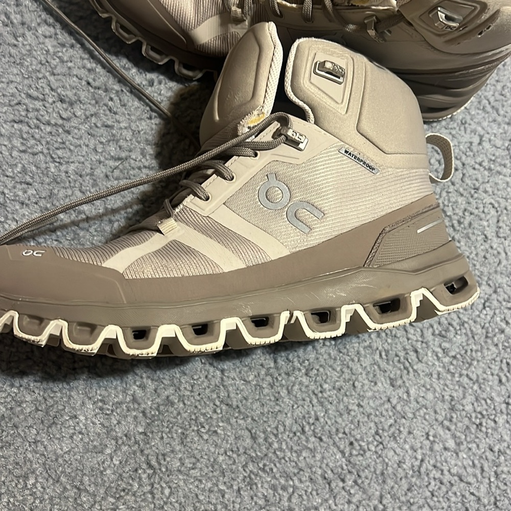 On Running Women's Cloudrock Waterproof Boot  Slight imperfections. See photos. - Picture 4 of 10